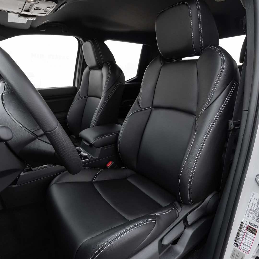 2024-up-toyota-tacoma-custom-leather-seat-coversPremium Artificial leather