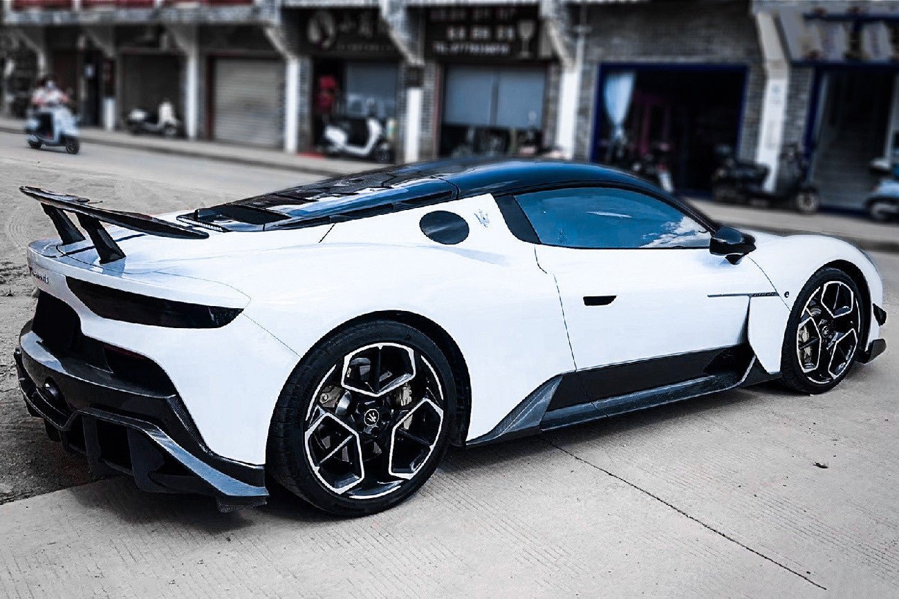 2020 - 2024 Maserati MC20 SVD Style Dry Carbon Fiber Side Skirts