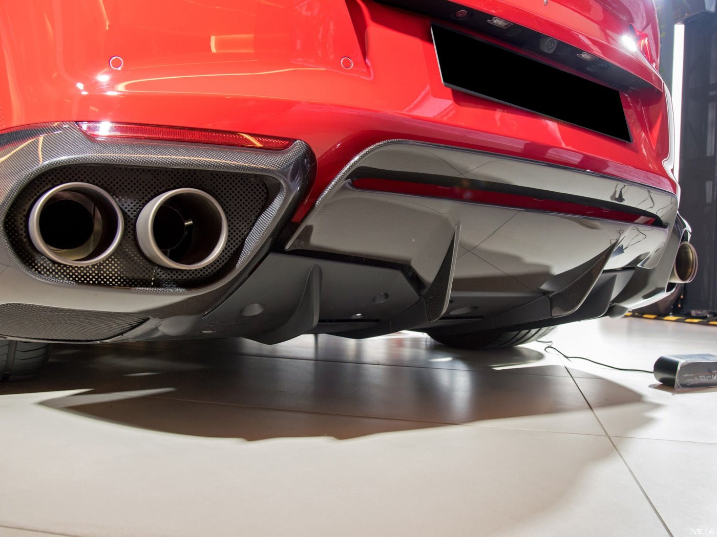 2017-2024 Ferrari 812 Superfast/GTS OEM Style Dry Carbon Rear Lip