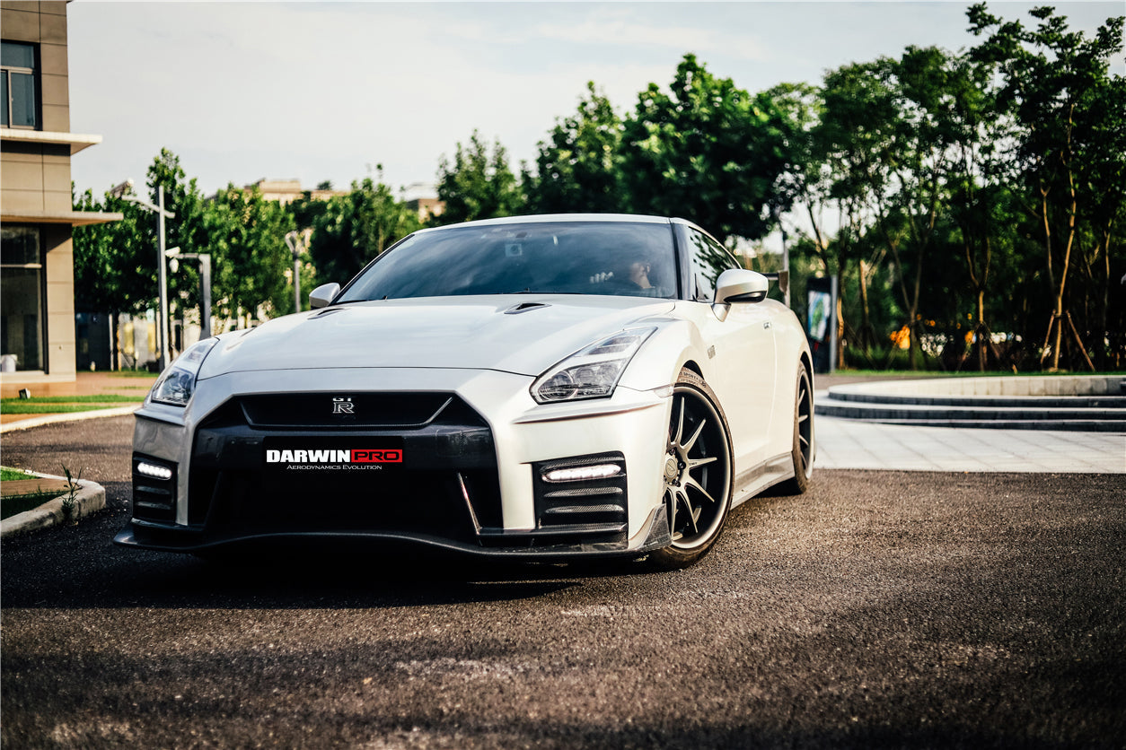 2008-2016 Nissan GTR (R35) Ver17 NSM Style Carbon Fiber Front Bumper