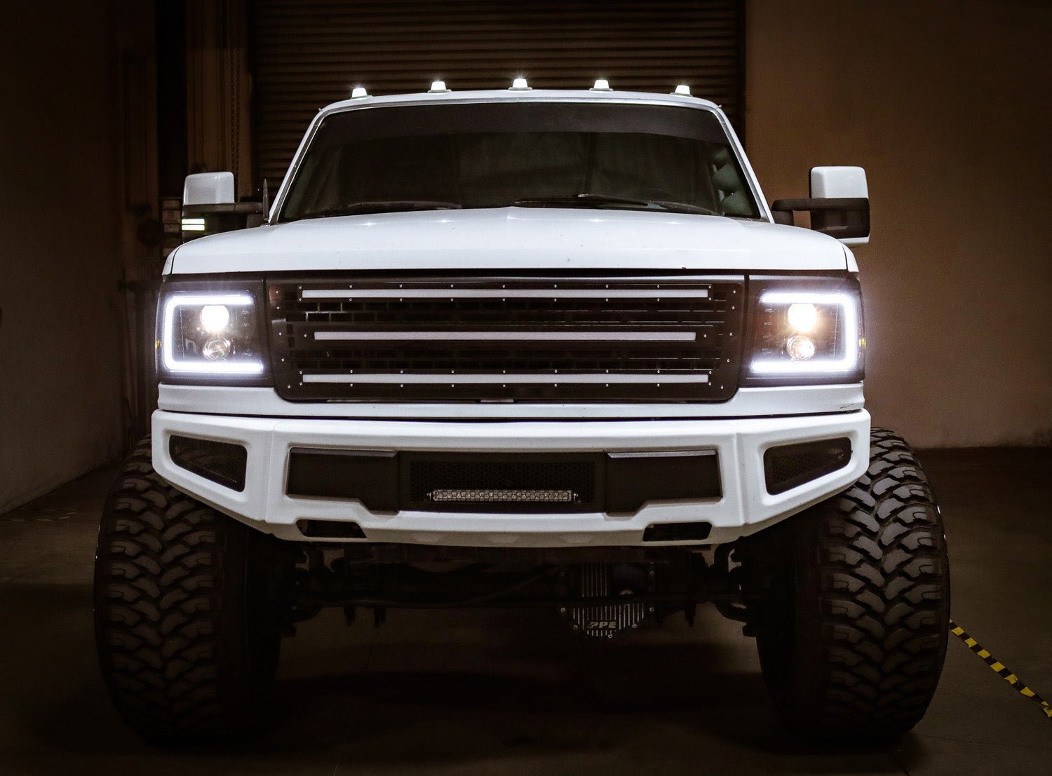 92-96 Ford F-Series/Bronco PRO-Series Halogen Projector Headlights Chrome | AlphaRex