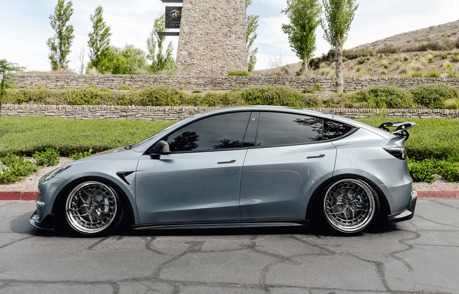 Adro Tesla Model Y at S-Carbon Fiber Swan Neck Wing