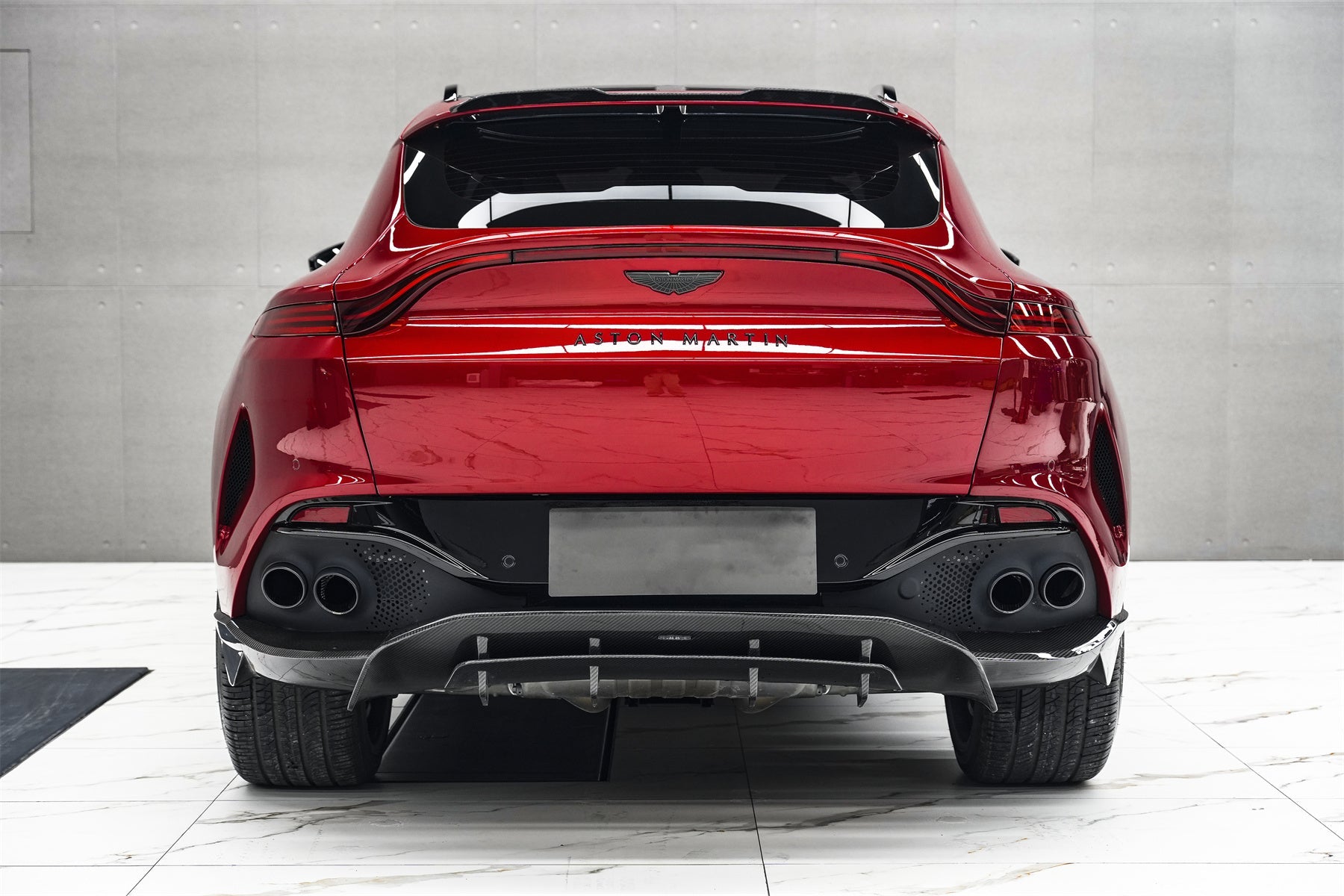 2021 - 2024 Aston Martin DBX 707 Style Dry Carbon Fiber Rear Bumper w & Exhaust tips