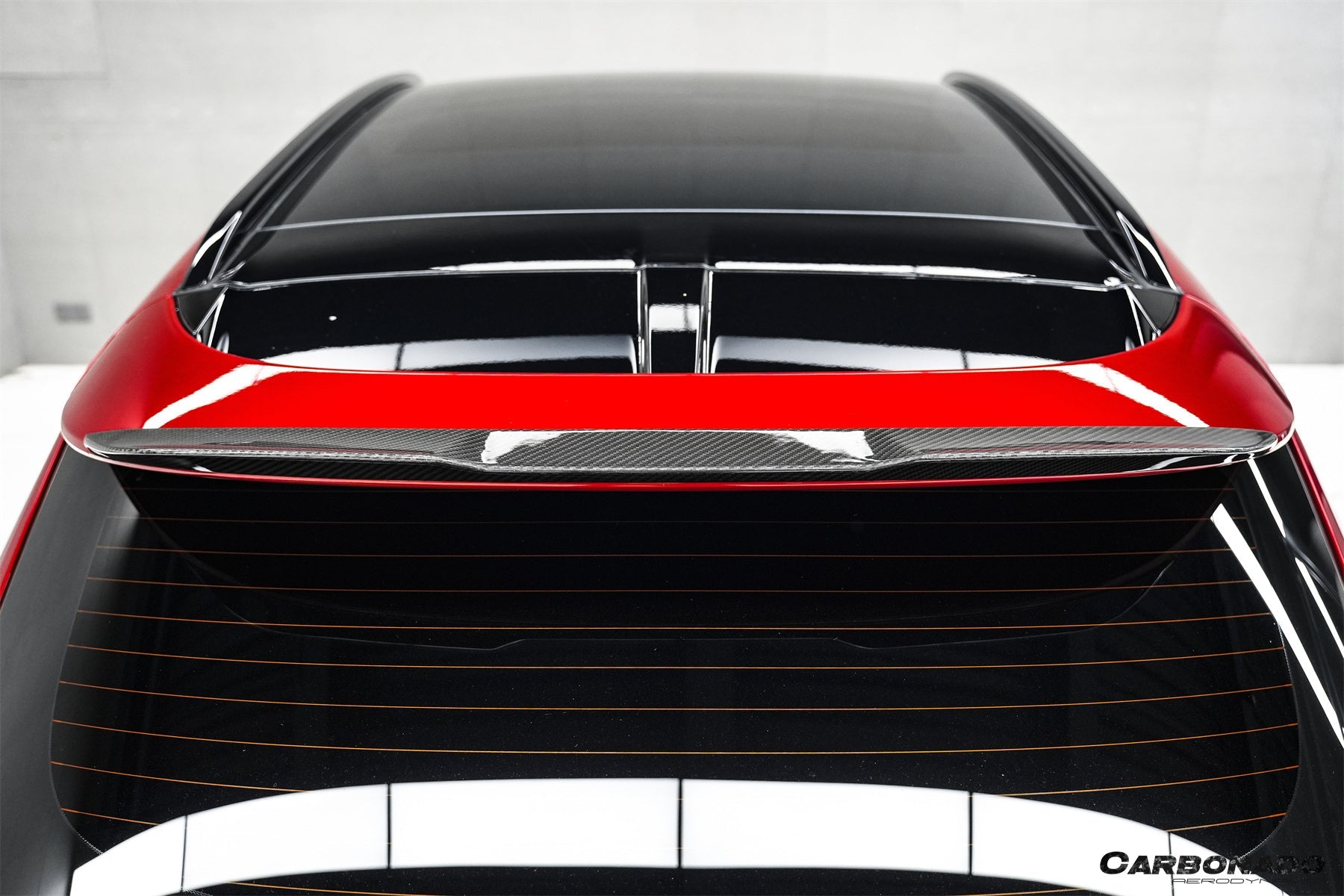 2021 - 2024 Aston Martin DBX 707 Style Dry Carbon Fiber Roof Spoiler
