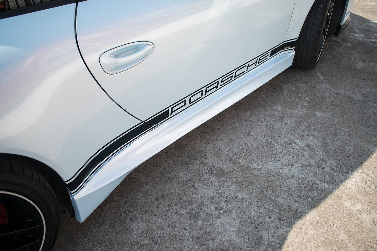 2009-2012 Porsche 911 997.2 Carrera S T Style Side Skirts - Carbonado