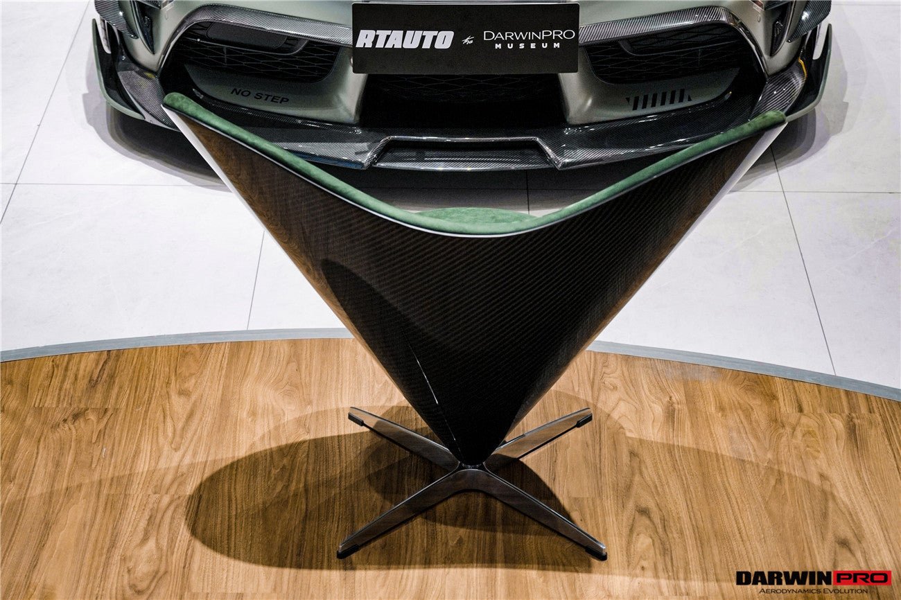 Heart-Shaped Carbon Fiber British Green Suede Lounge Chair