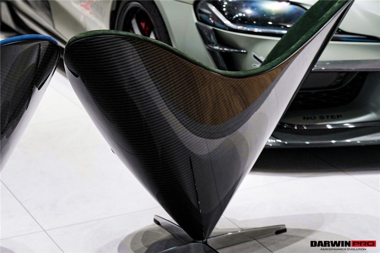 Heart-Shaped Carbon Fiber British Green Suede Lounge Chair