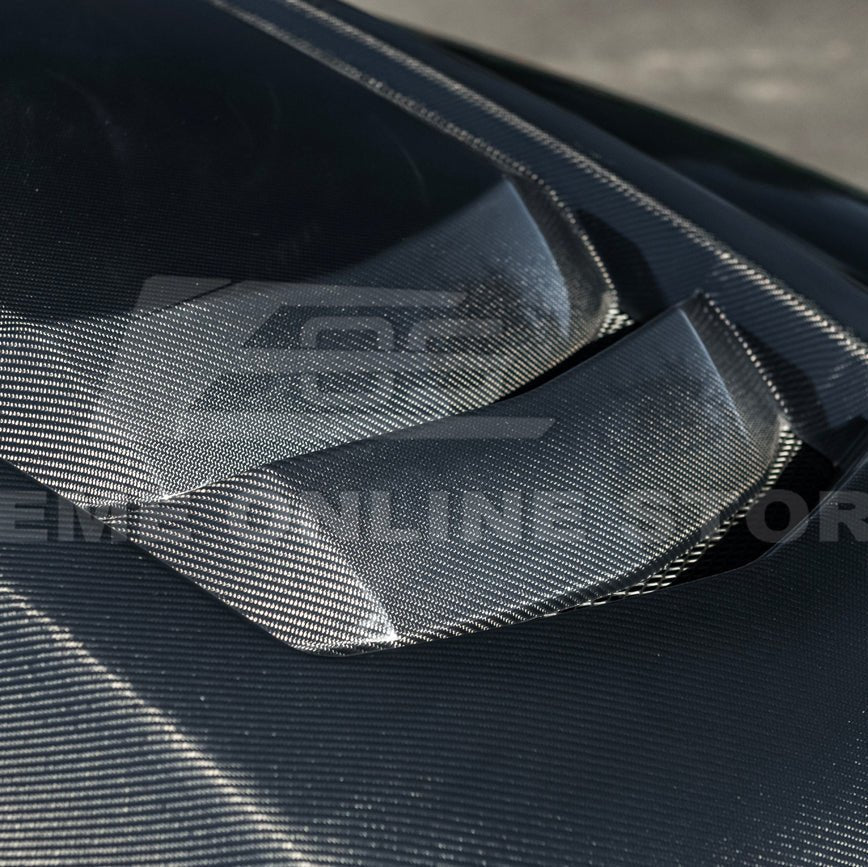 Pontiac GTO ZR1 Style Carbon Fiber Middle Vented Hood 2004-2006