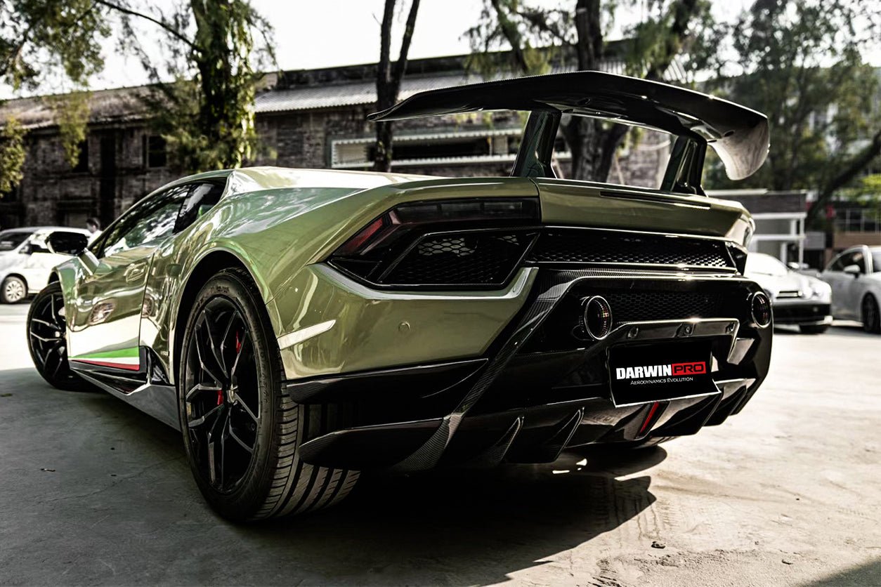 2015 - 2020 Lamborghini Huracan LP610 & LP580 Performante Style Partial Carbon Rear Bumper