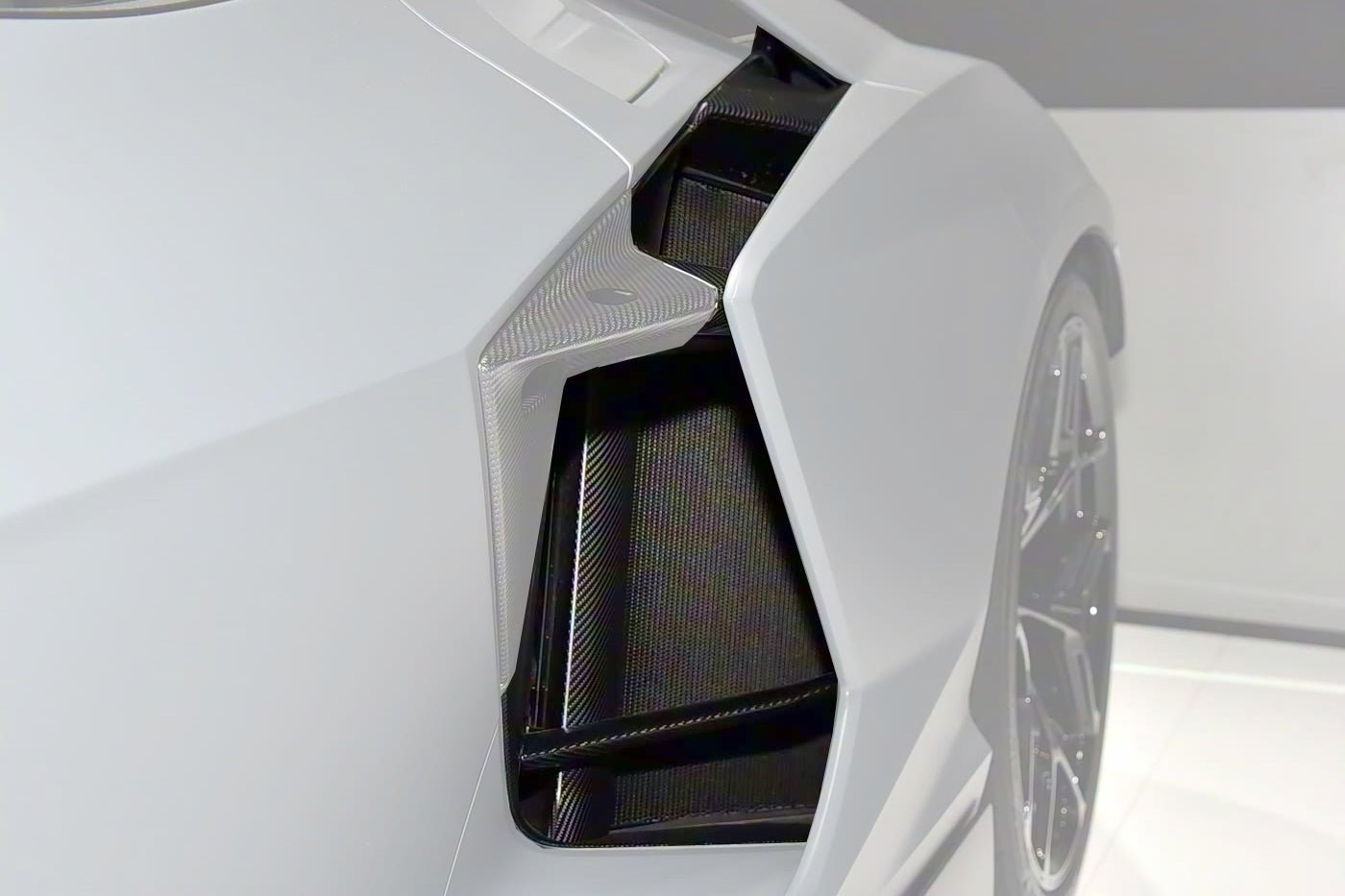 Lamborghini Revuelto LB744 OE Style Autoclave Carbon Fiber Quarter Panel Fender Vents 2023+