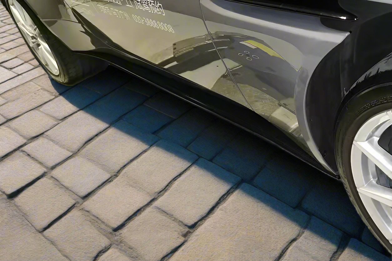 2016 - 2023 Aston Martin DB11 Dry Carbon Fiber Side Skirts