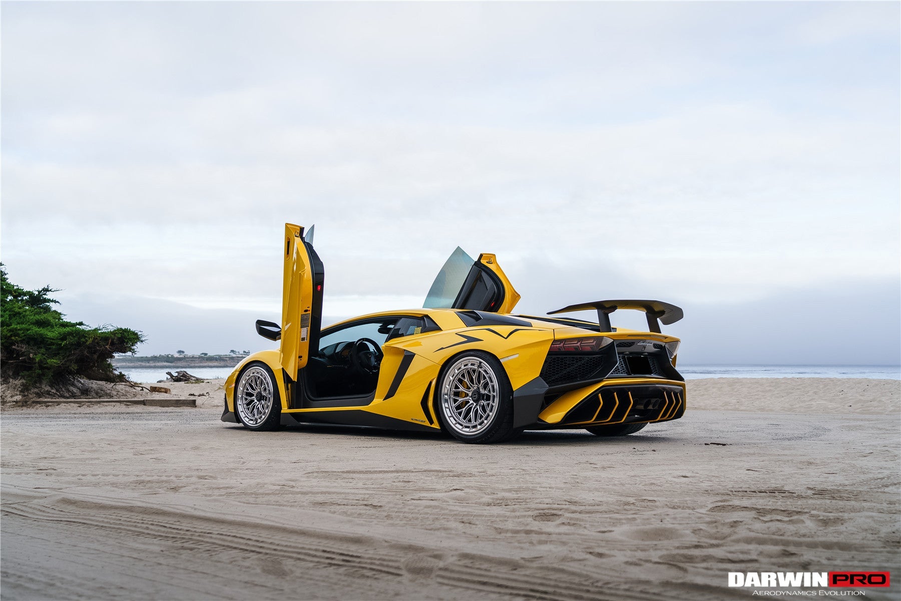 2011 - 2016 Lamborghini Aventador LP700 LP740 Coupe & Roadster SV Style Rear Bumper