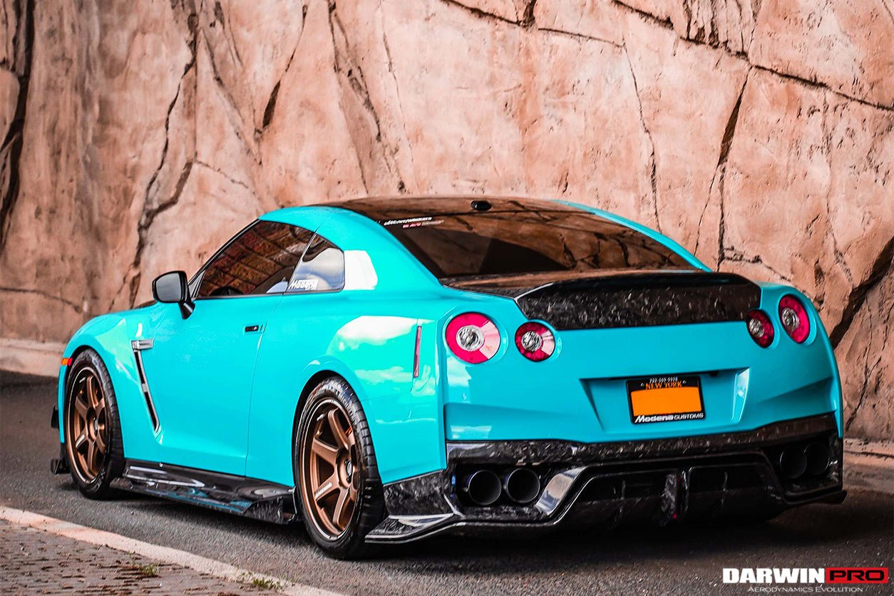 Nissan GTR R35 EBA BKSS Style Carbon Fiber Rear Diffuser With LED Light 2017-2023