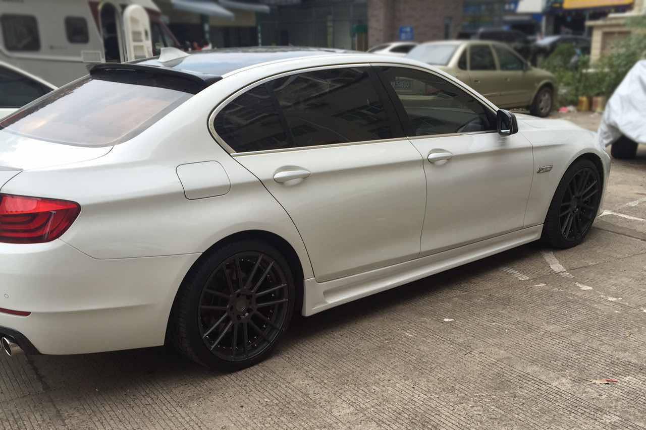 2011-2016 BMW F10 5 Series M Style Side Skirts - Carbonado