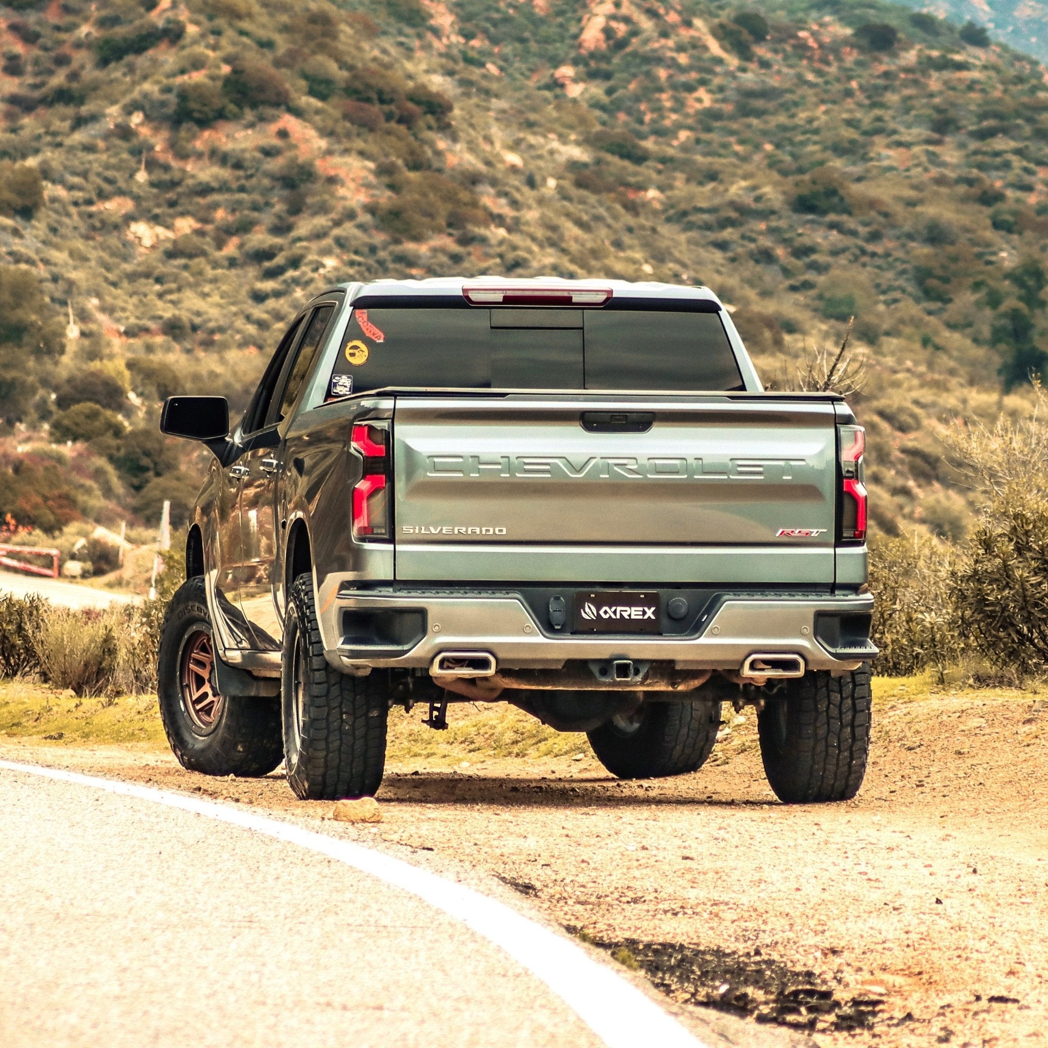 19-25 Chevrolet Silverado 1500 / 20-25 Silverado 2500HD/3500HD LUXX-Series LED Tail Lights Black Red | AlphaRex