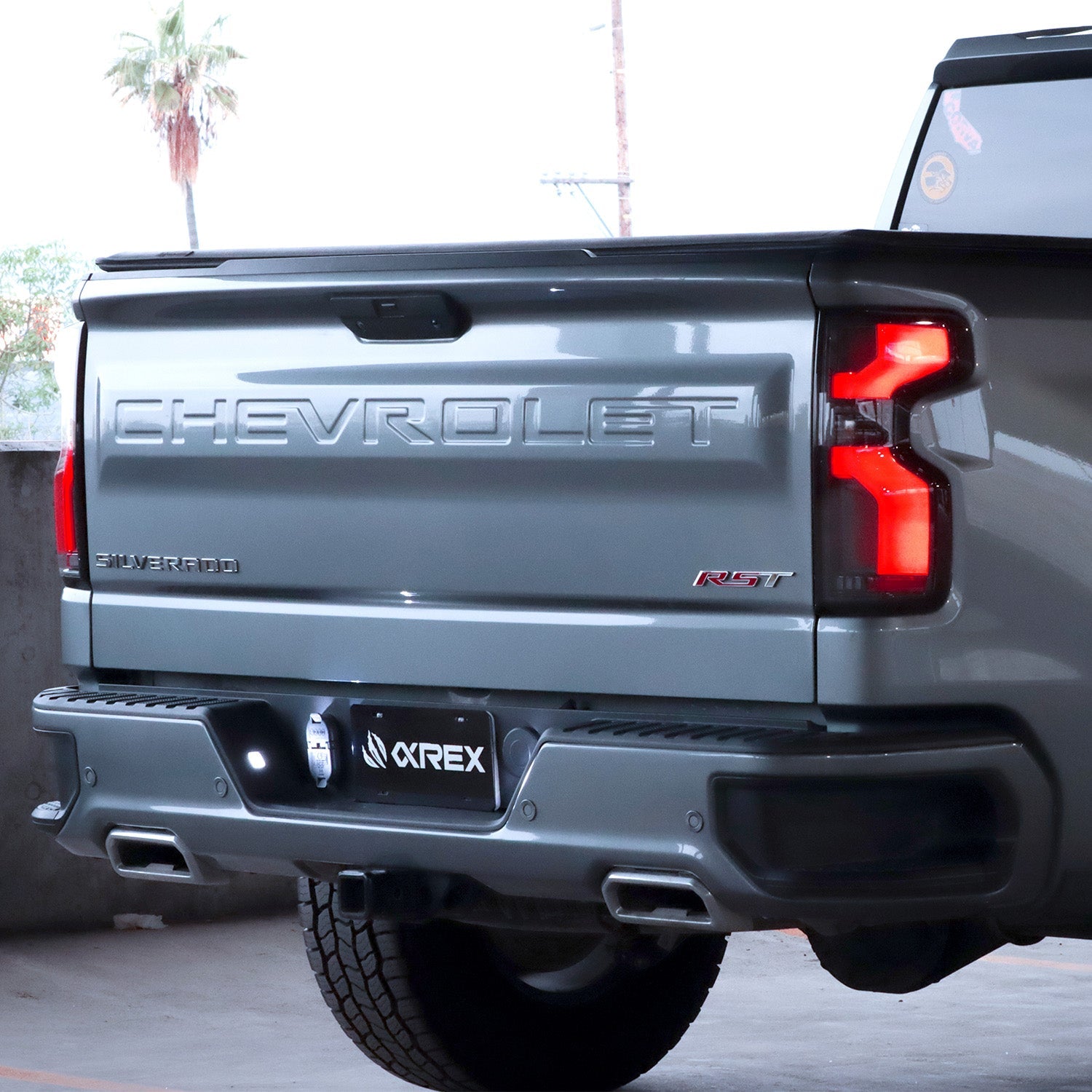19-25 Chevrolet Silverado 1500 / 20-25 Silverado 2500HD/3500HD LUXX-Series LED Tail Lights Black Red | AlphaRex