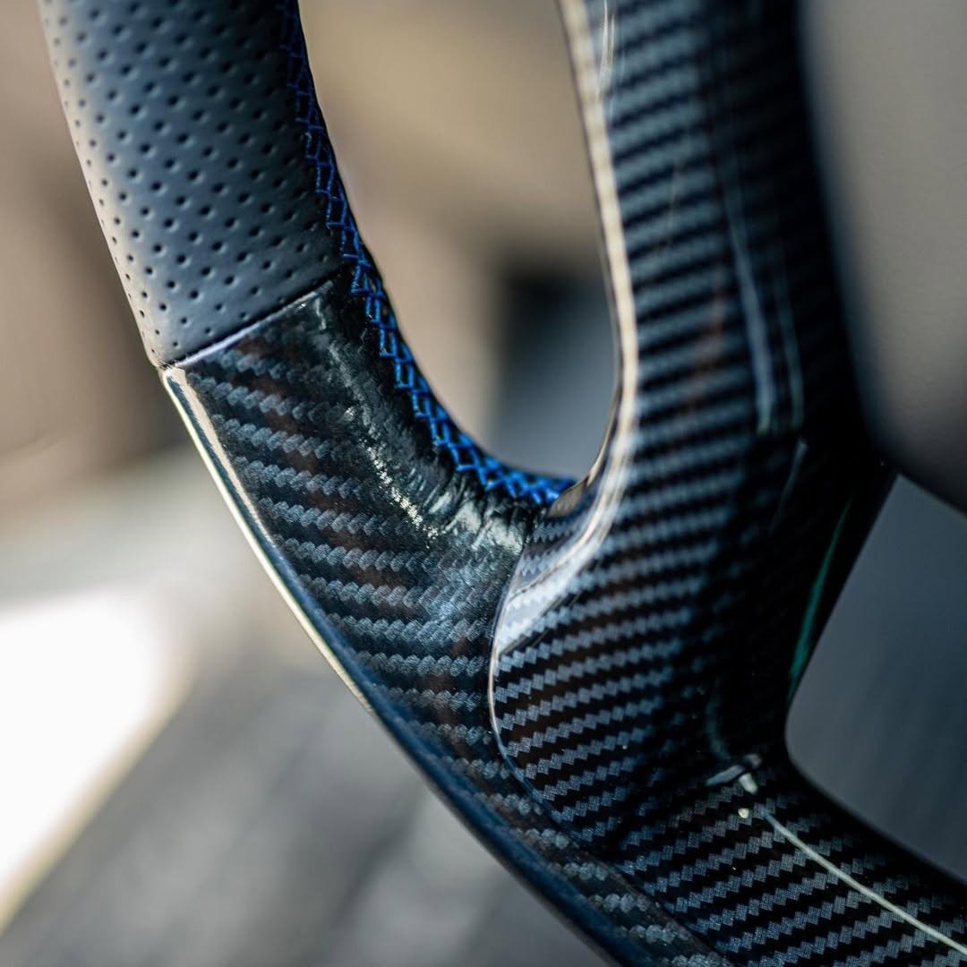 Chevrolet Silverado, Suburban | GMT K2XX, T1XX Custom Carbon Fiber Steering Wheel 2014-Up