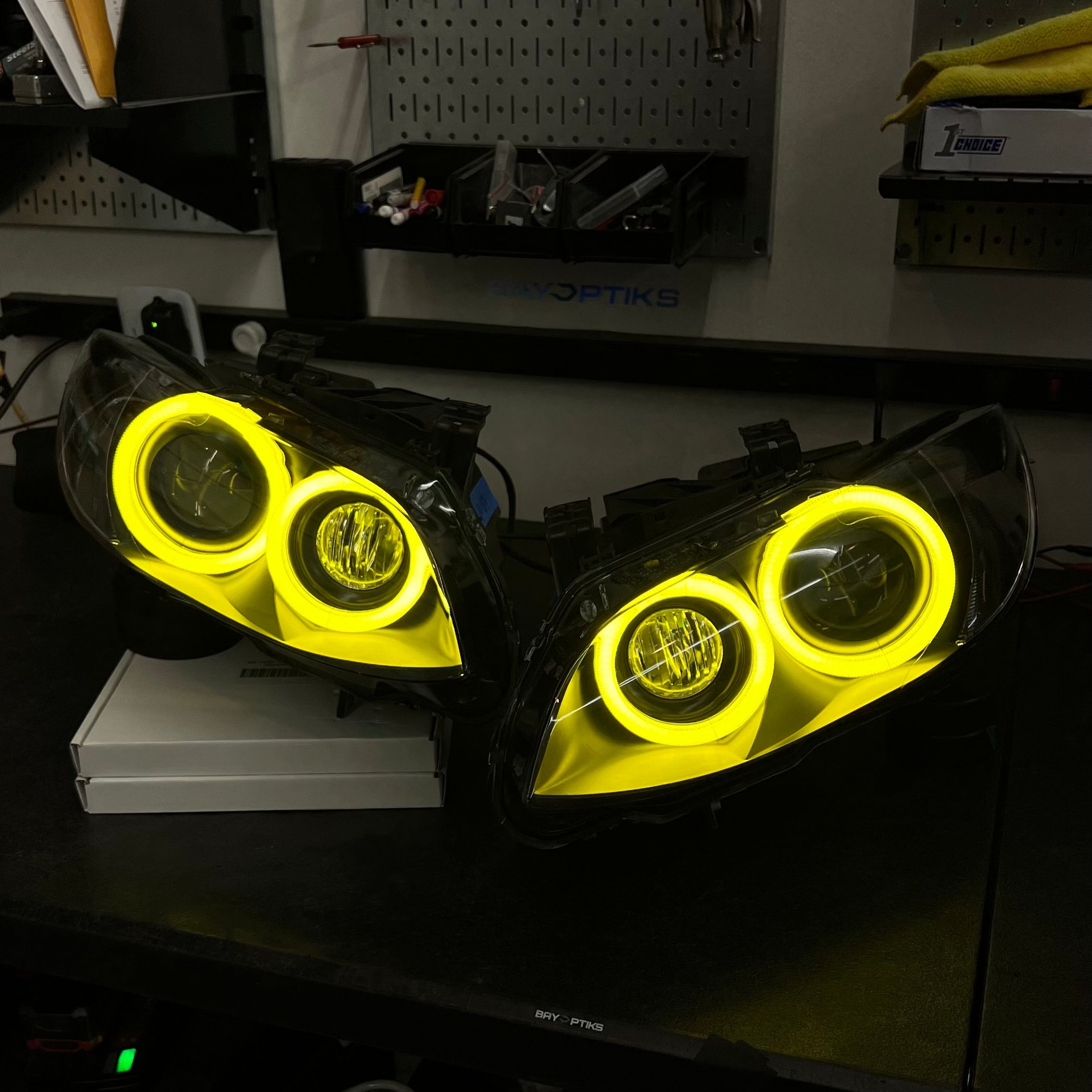 PRE-BUILT E9X M3 (E90, E92, E93) 3 Series Coupe Convertible (E92, E93) CSL Yellow/White Round Ring Headlights