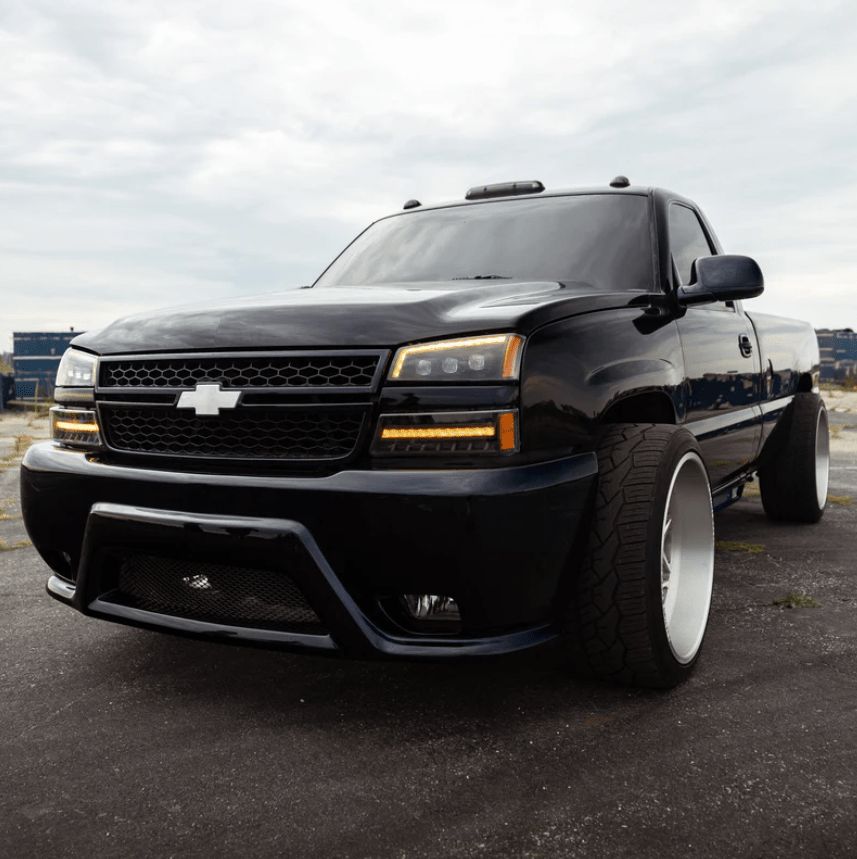 Chevrolet Silverado / Avalanche (without body cladding) NOVA-Series LED Projector Headlights 2002 - 2006