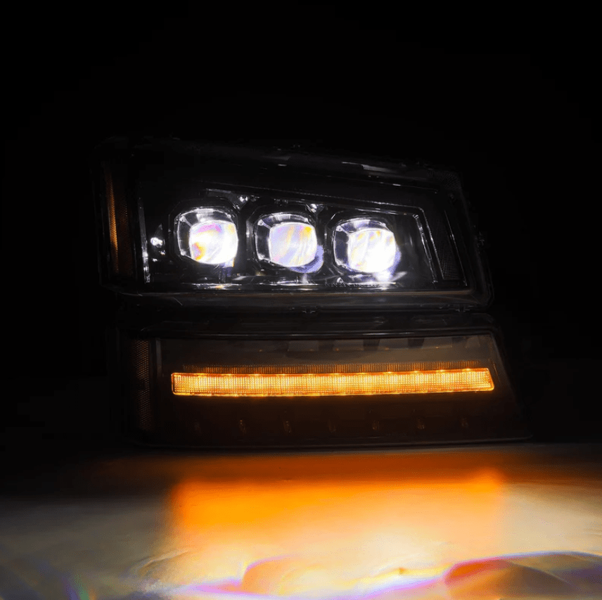 Chevrolet Silverado / Avalanche (without body cladding) NOVA-Series LED Projector Headlights 2002 - 2006