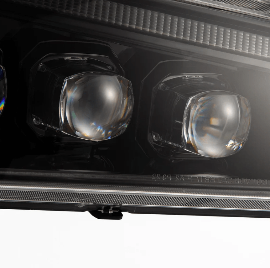 Chevrolet Silverado / Avalanche (without body cladding) NOVA-Series LED Projector Headlights 2002 - 2006