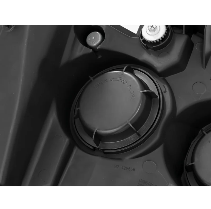 Chevrolet Tahoe/ Suburban/ Avalanche NOVA-Series LED Projector Headlights 2007-2014