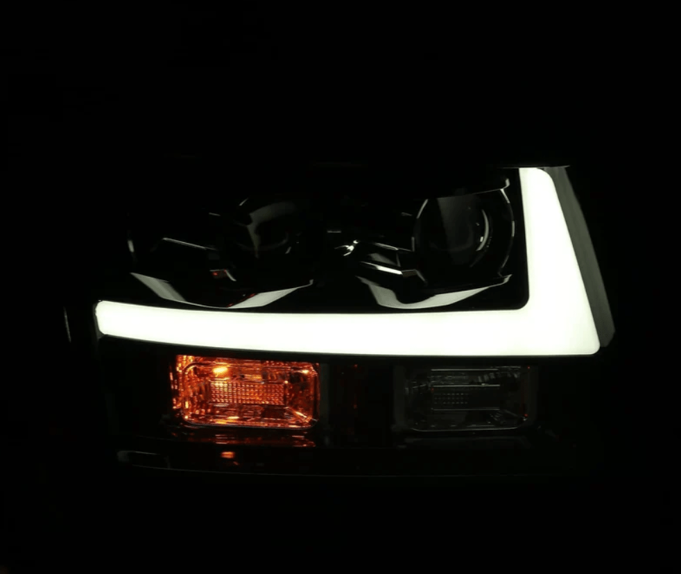 Chevrolet Tahoe/ Suburban/ Avalanche LUXX-Series LED Projector Headlights 2007 - 2014