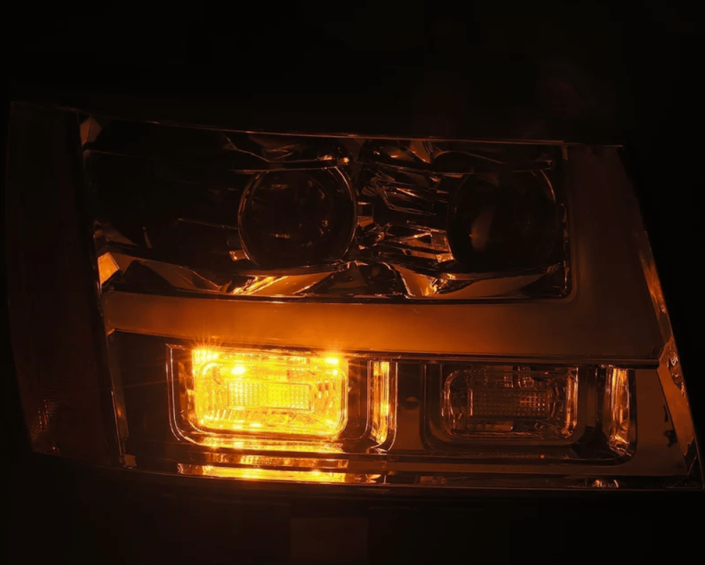 Chevrolet Tahoe/ Suburban/ Avalanche LUXX-Series LED Projector Headlights 2007 - 2014