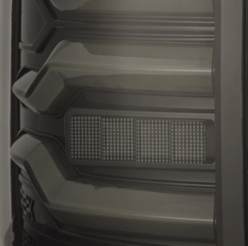 Chevrolet Silverado LUXX-Series LED Tail Lights 2007-2013