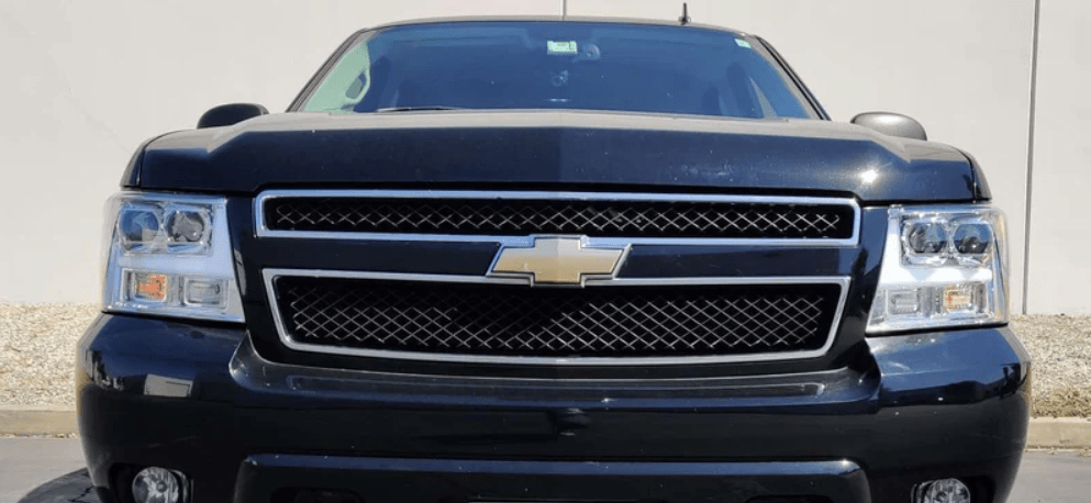 Chevrolet Tahoe/ Suburban/ Avalanche LUXX-Series LED Projector Headlights 2007 - 2014