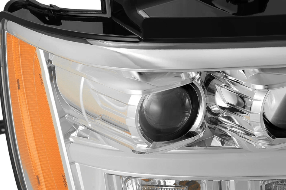 Chevrolet Tahoe/ Suburban/ Avalanche LUXX-Series LED Projector Headlights 2007 - 2014
