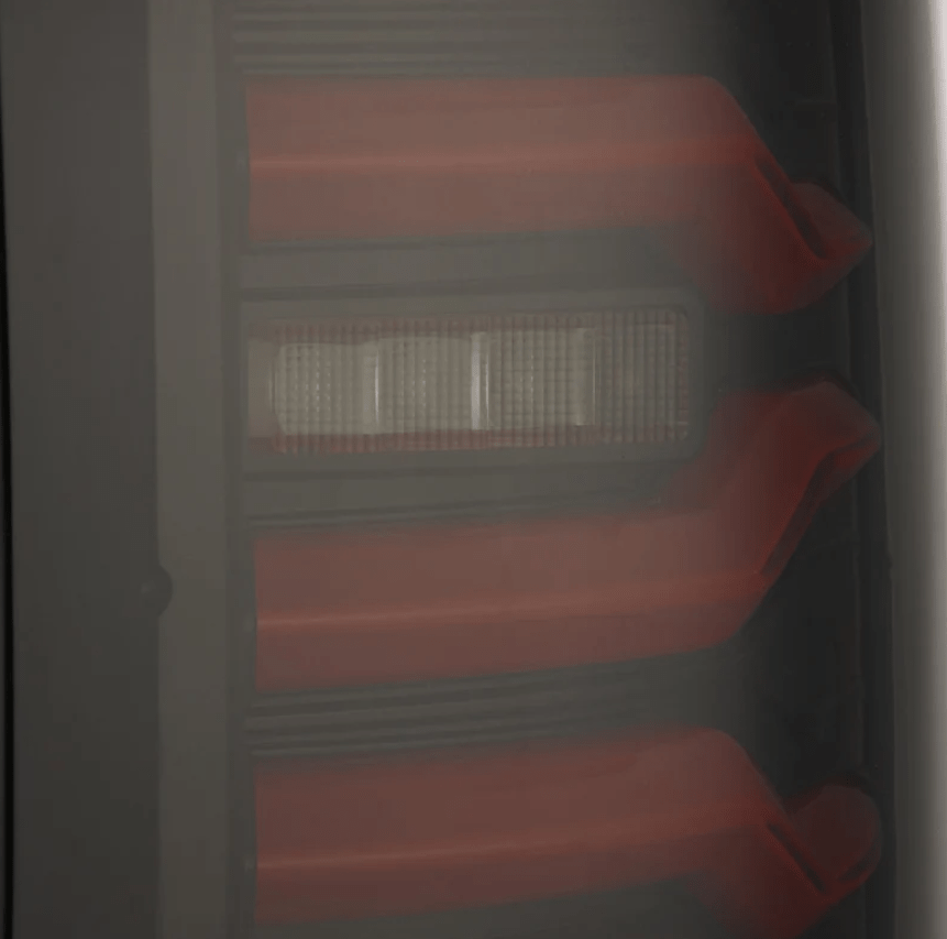 Chevrolet Silverado LUXX-Series LED Tail Lights 2007-2013