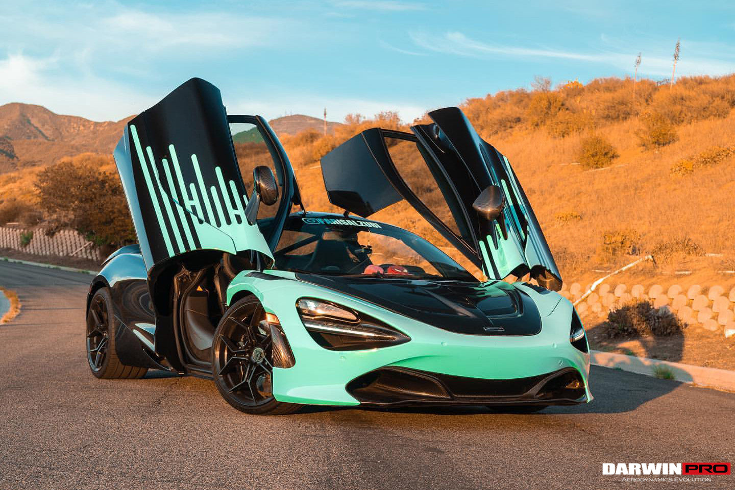 2017 - 2021 McLaren 720s Se²NWB Style Carbon Fiber Hood