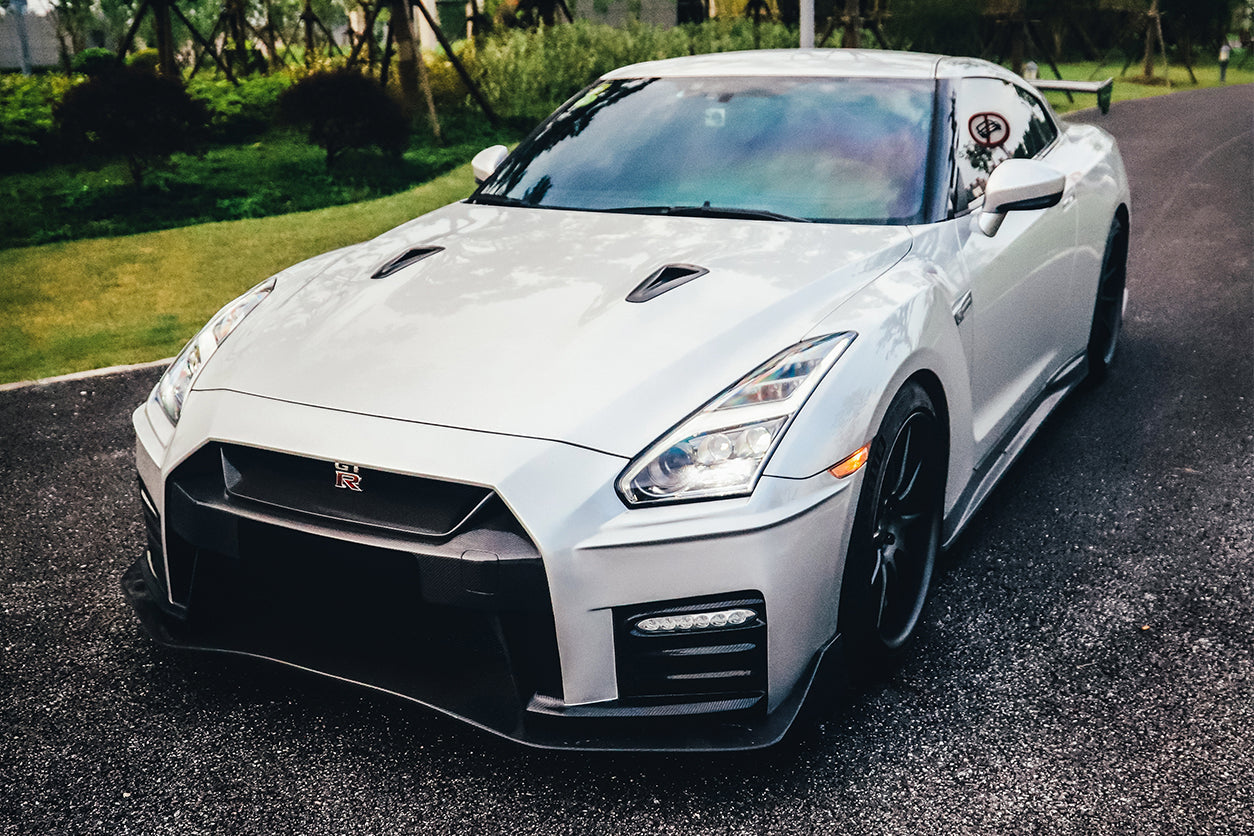 2008-2016 Nissan GTR (R35) Ver17 NSM Style Carbon Fiber Front Bumper