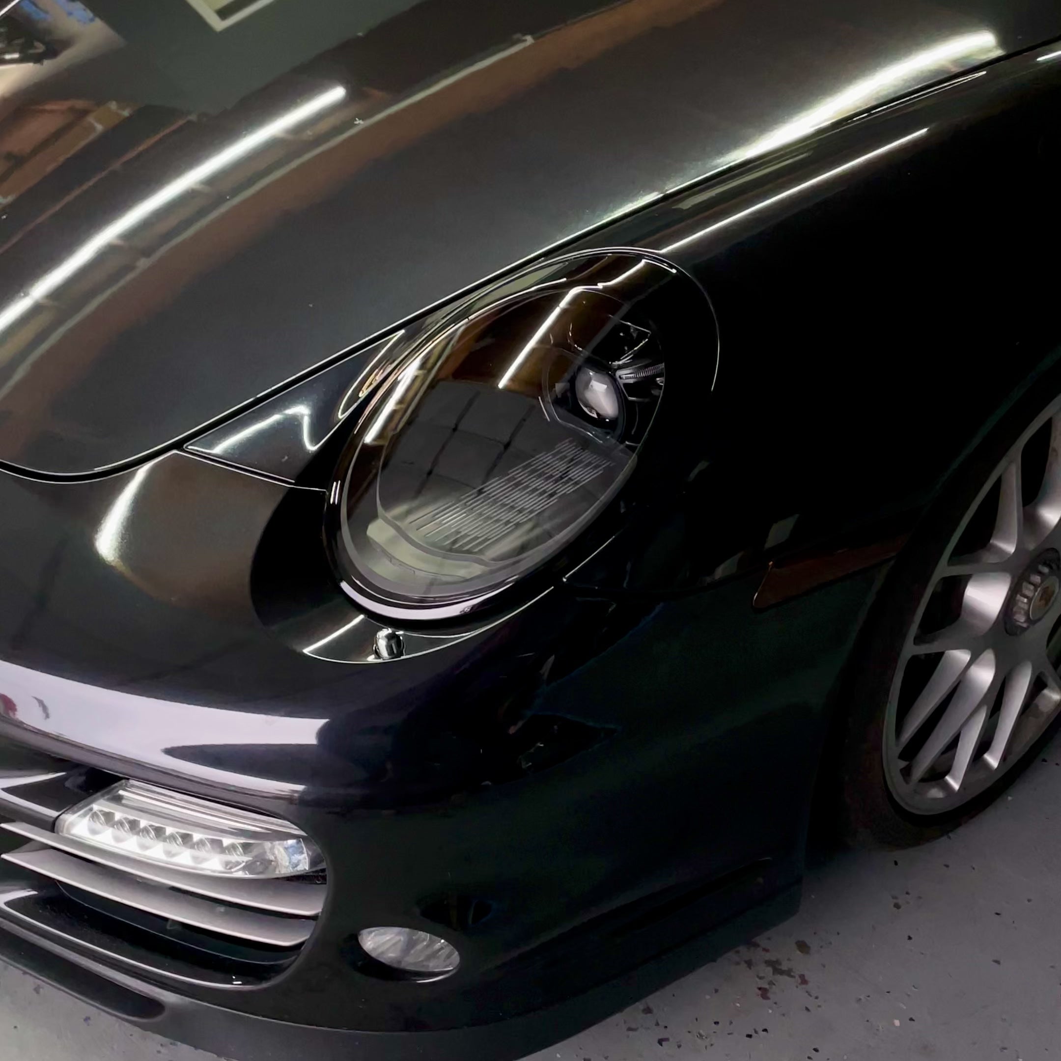 992 Matrix Style LED Headlights for Porsche 997.1 & 997.2  (2005 - 2013 Xenon & Halogen)
