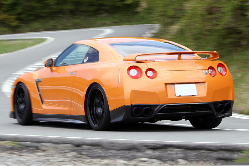 2008 - 2011 Nissan GTR R35 CBA ZEL Style Carbon Fiber Rear Lip Diffuser